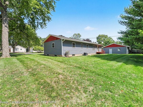 110 E Beech, Webberville, MI 48892