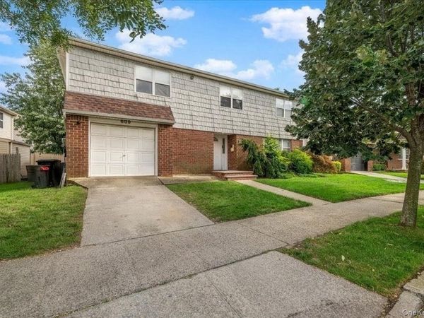 609 Meehan Avenue , Far Rockaway, NY 11691