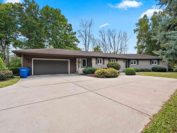425 FLORA STREET, Pulaski, WI 54162