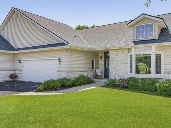 273 Cardinal LANE, Hartland, WI 53029