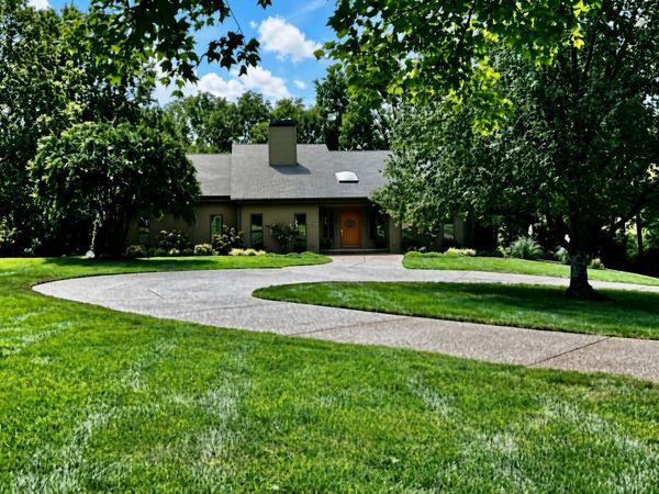 206 Kippsford Pond Rd , Columbia, TN 38401