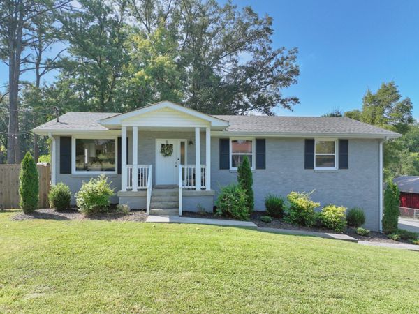 710 Overlook Dr, Mount Juliet, TN 37122