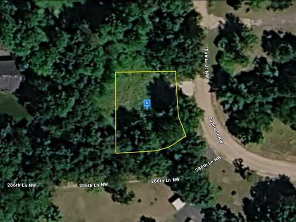 2780 285th Avenue NW, Isanti, MN 55040
