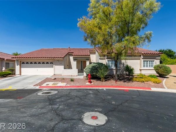1909 Blackpool Circle, Las Vegas, NV 89128