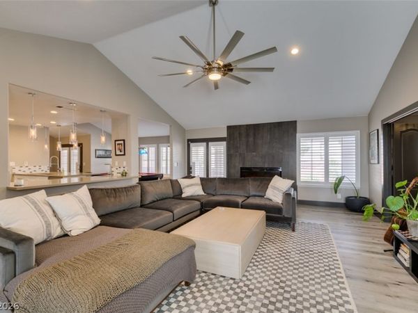 1909 Blackpool Circle , Las Vegas, NV 89128