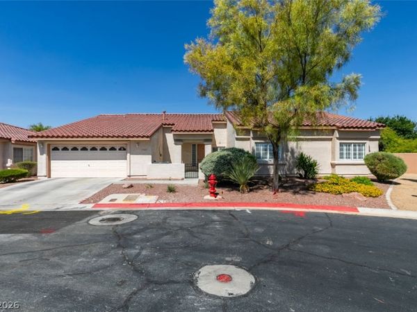 1909 Blackpool Circle, Las Vegas, NV 89128