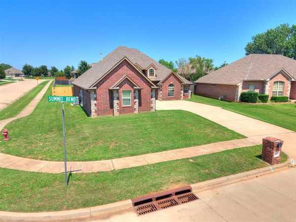601 Summit Bend, Norman, OK 73071