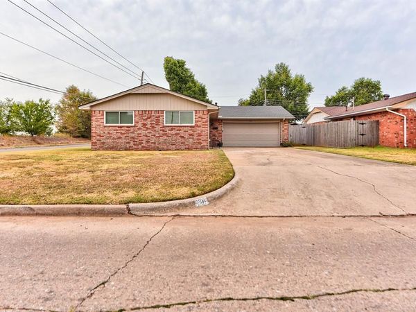 201 Holbrook Drive, El Reno, OK 73036