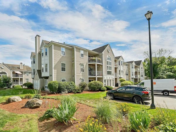 5 Bernards Road, Unit 1, Merrimack, NH 03054
