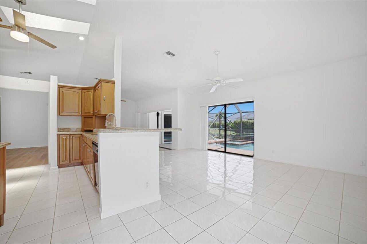 7000 NW 4th Avenue, Boca Raton, FL 33487 Photo