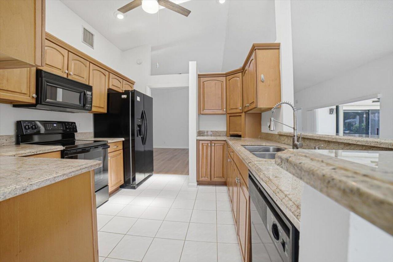 7000 NW 4th Avenue, Boca Raton, FL 33487 Photo