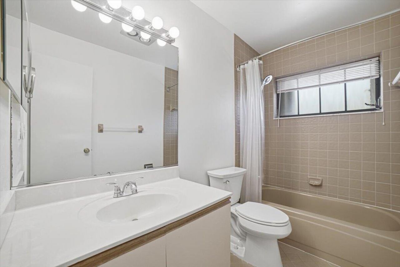 7000 NW 4th Avenue, Boca Raton, FL 33487 Photo