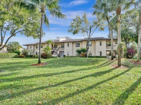 9264 Vista Del Lago, Unit H, Boca Raton, FL 33428
