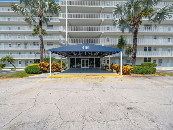 6161 NW 2nd Avenue, Unit 525, Boca Raton, FL 33487