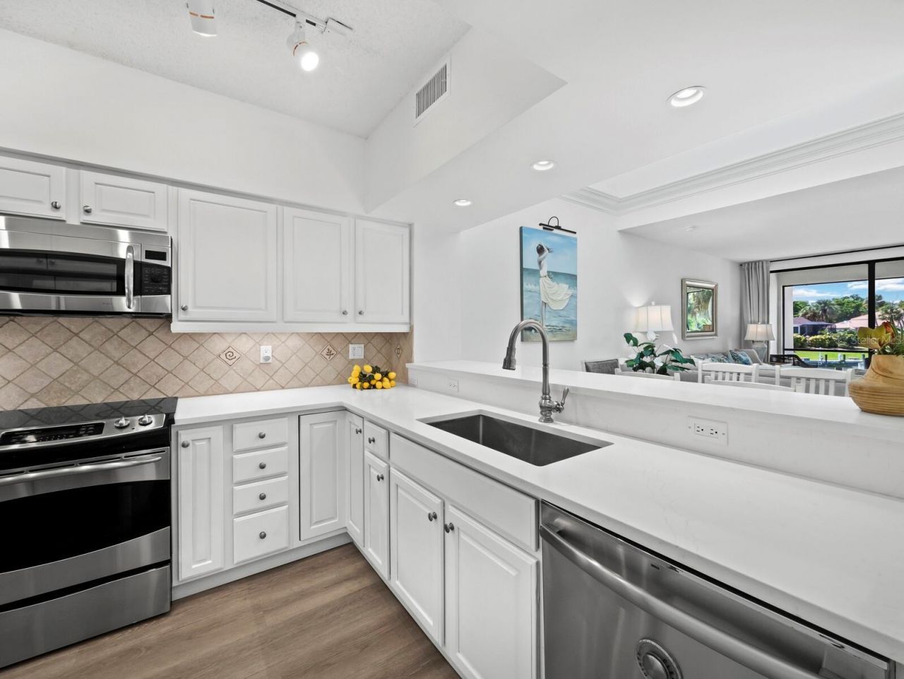 1906 Harbourside Drive , Unit 303, Longboat Key, FL 34228 Photo