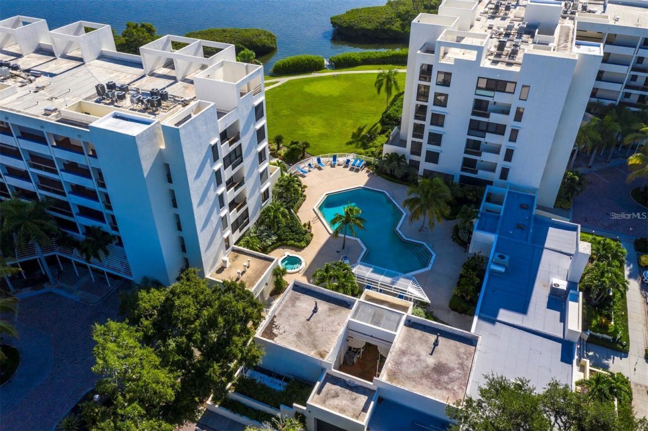 1906 Harbourside Drive , Unit 303, Longboat Key, FL 34228 Photo