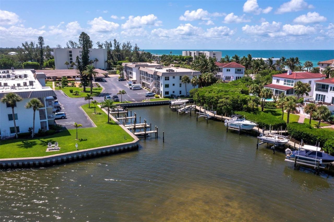 3320 Gulf Of Mexico Drive , Unit 206C, Longboat Key, FL 34228 Photo