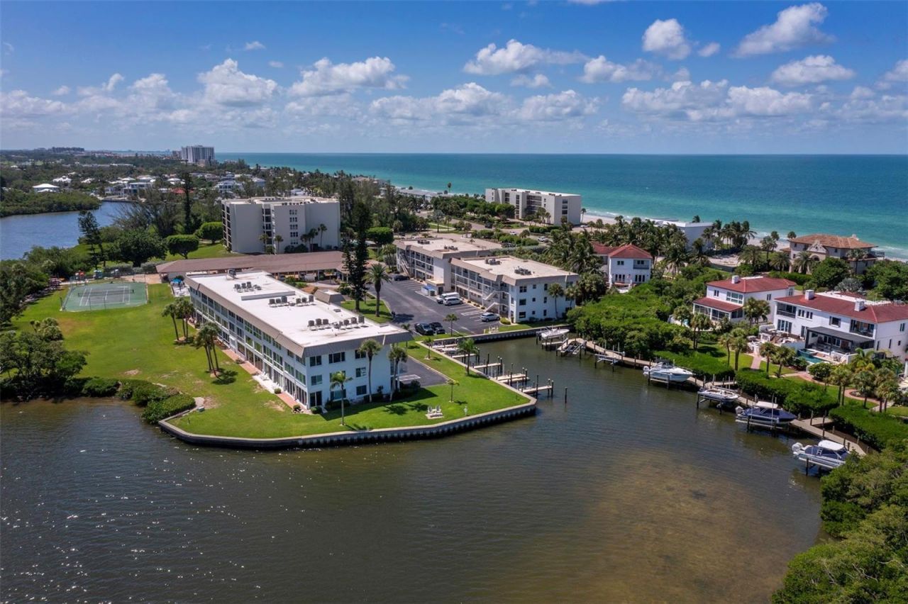 3320 Gulf Of Mexico Drive , Unit 206C, Longboat Key, FL 34228 Photo