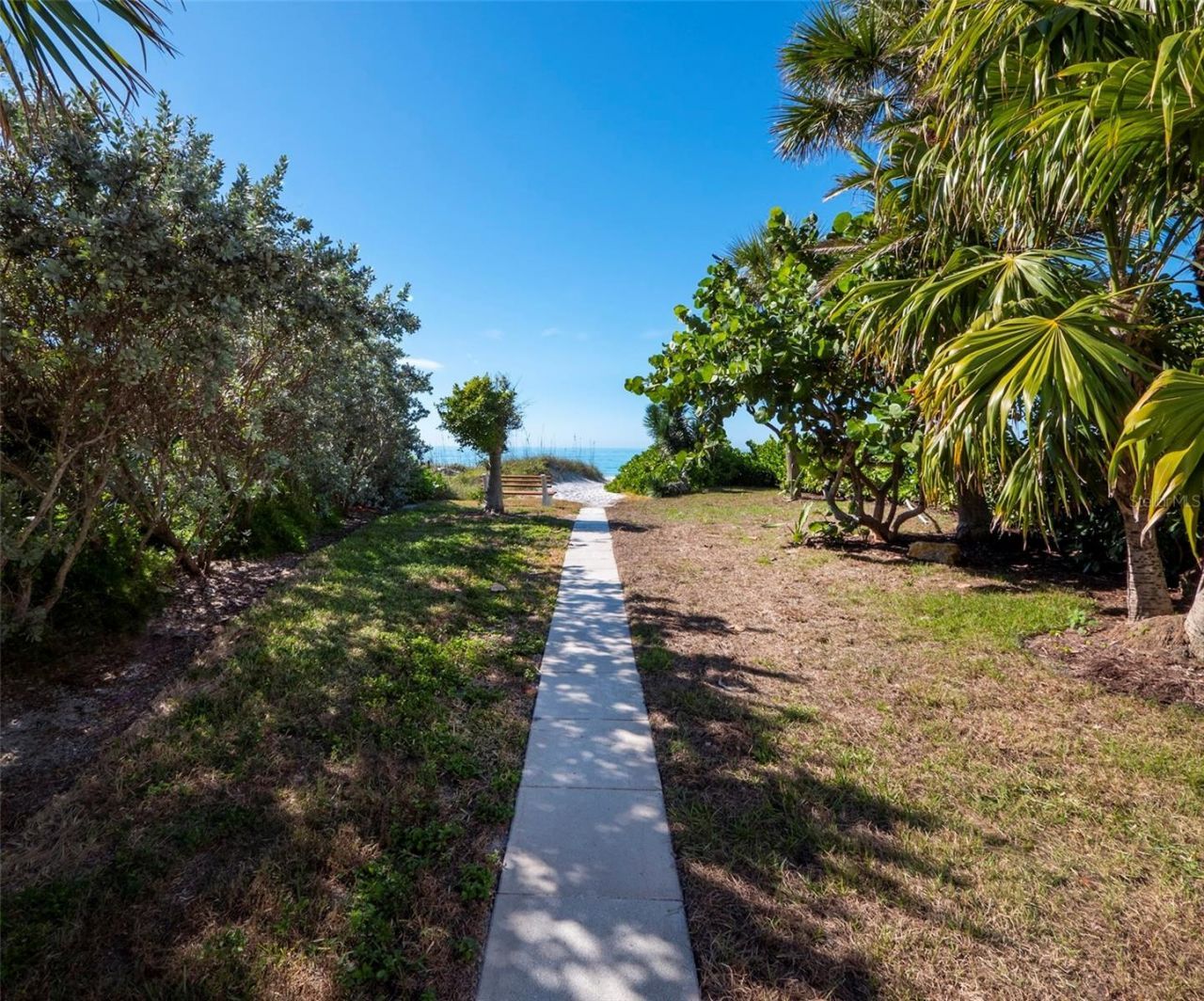 3320 Gulf Of Mexico Drive , Unit 206C, Longboat Key, FL 34228 Photo