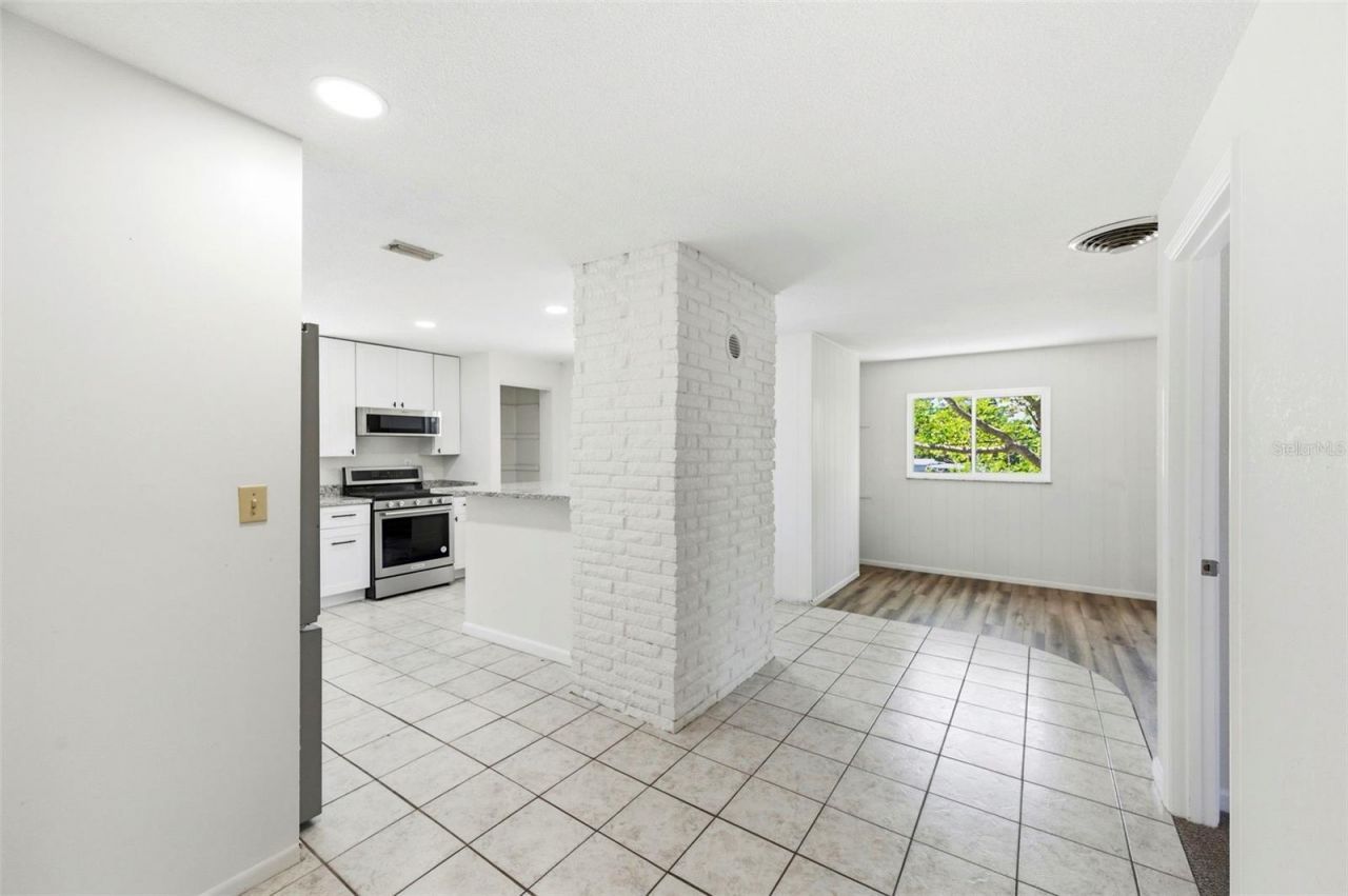 5136 68th Street N, Saint Petersburg, FL 33709 Photo