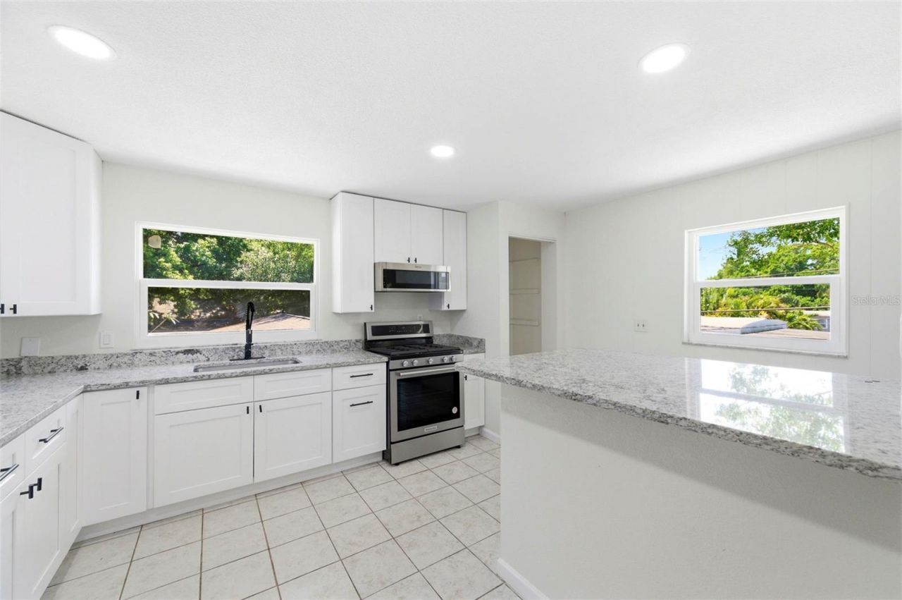 5136 68th Street N, Saint Petersburg, FL 33709 Photo