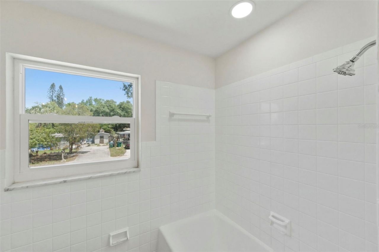 5136 68th Street N, Saint Petersburg, FL 33709 Photo