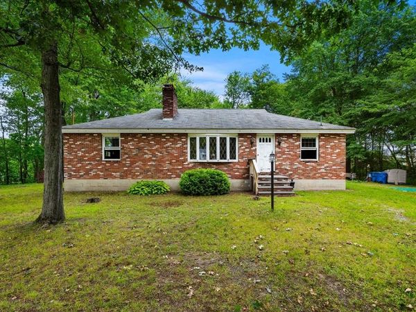 42 Felker St, Tewksbury, MA 01876