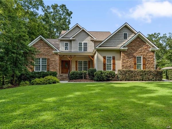 3321 Lower Lake Road , Thomasville, NC 27360