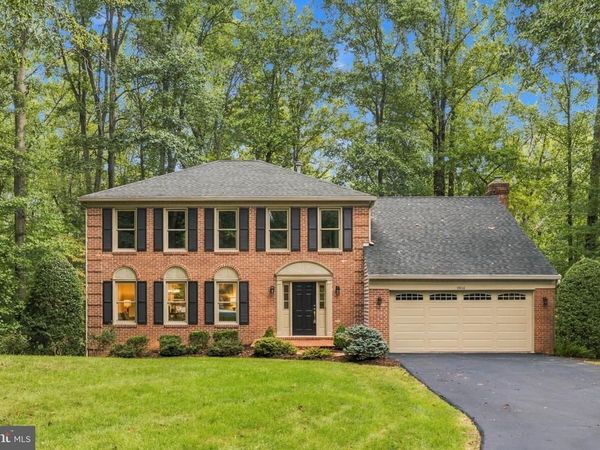 9900 SHADY COVE DRIVE, FAIRFAX STATION, VA 22039
