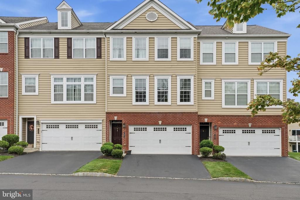5 WILDFLOWER COURT , TELFORD, PA 18969