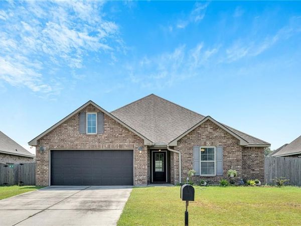 519 PONDEROSA Drive , Ponchatoula, LA 70454