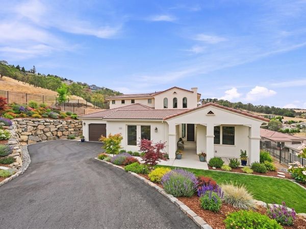 7062 Via Barlogio, El Dorado Hills, CA 95762