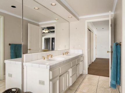 9019 Poplar Hollow Way, Elk Grove, CA 95624 Photo