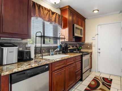 9019 Poplar Hollow Way, Elk Grove, CA 95624 Photo