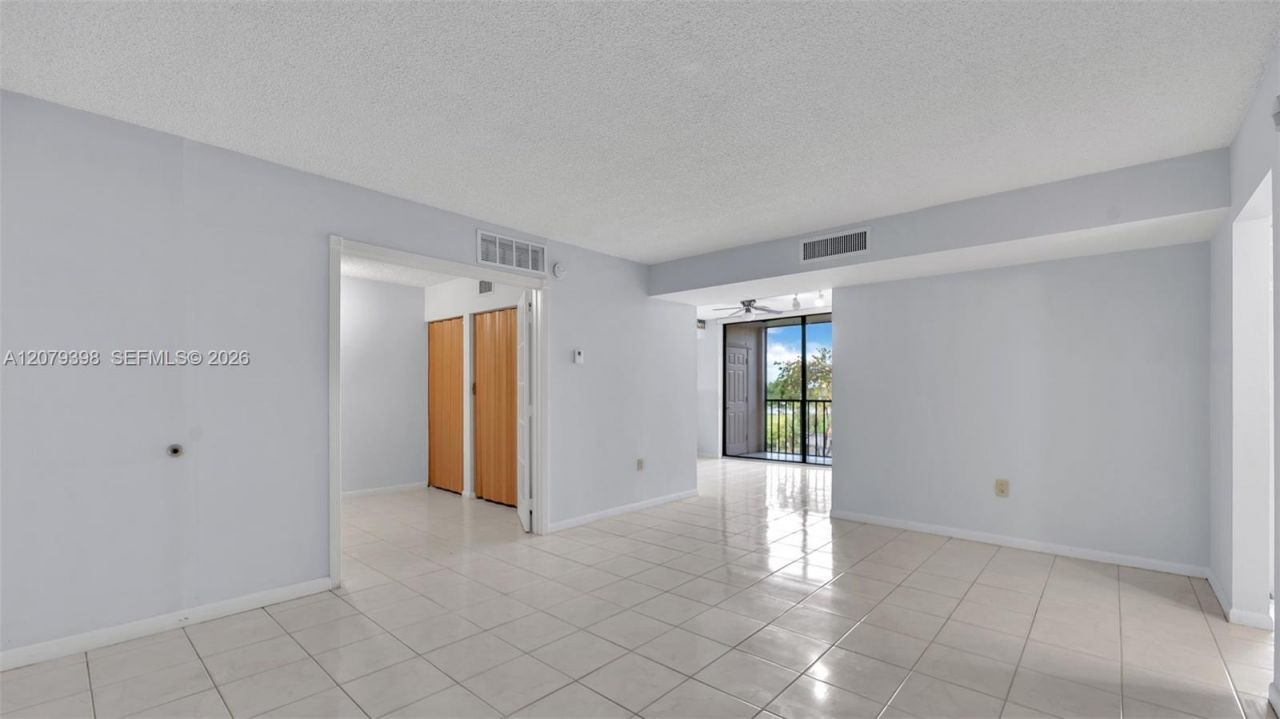 8500 SW 133rd Ave Rd , Unit 302, Miami, FL 33183 Photo