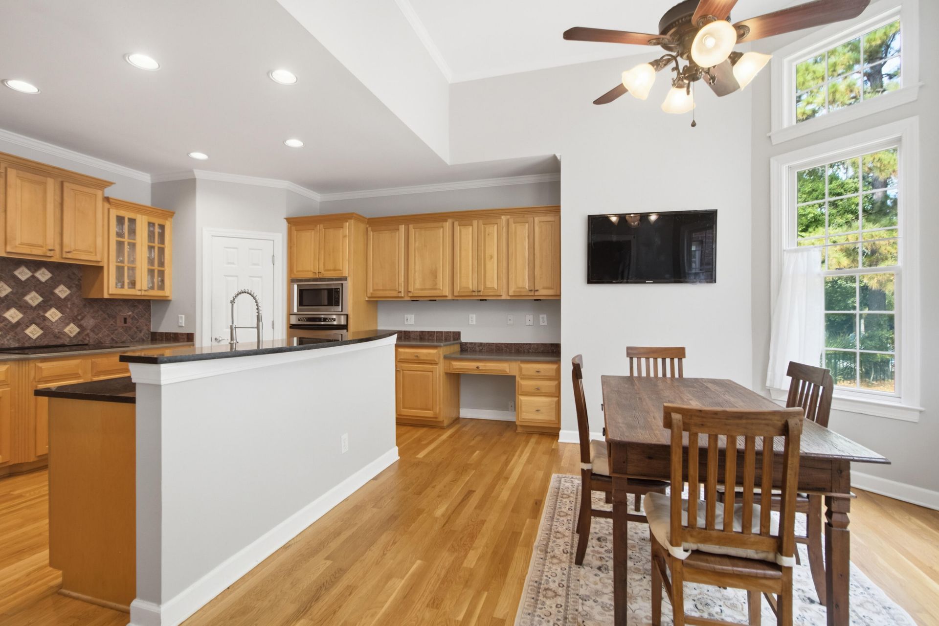 2323 Darts Cove Way Photo 29