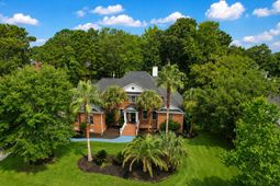 2323 Darts Cove Way photo 4