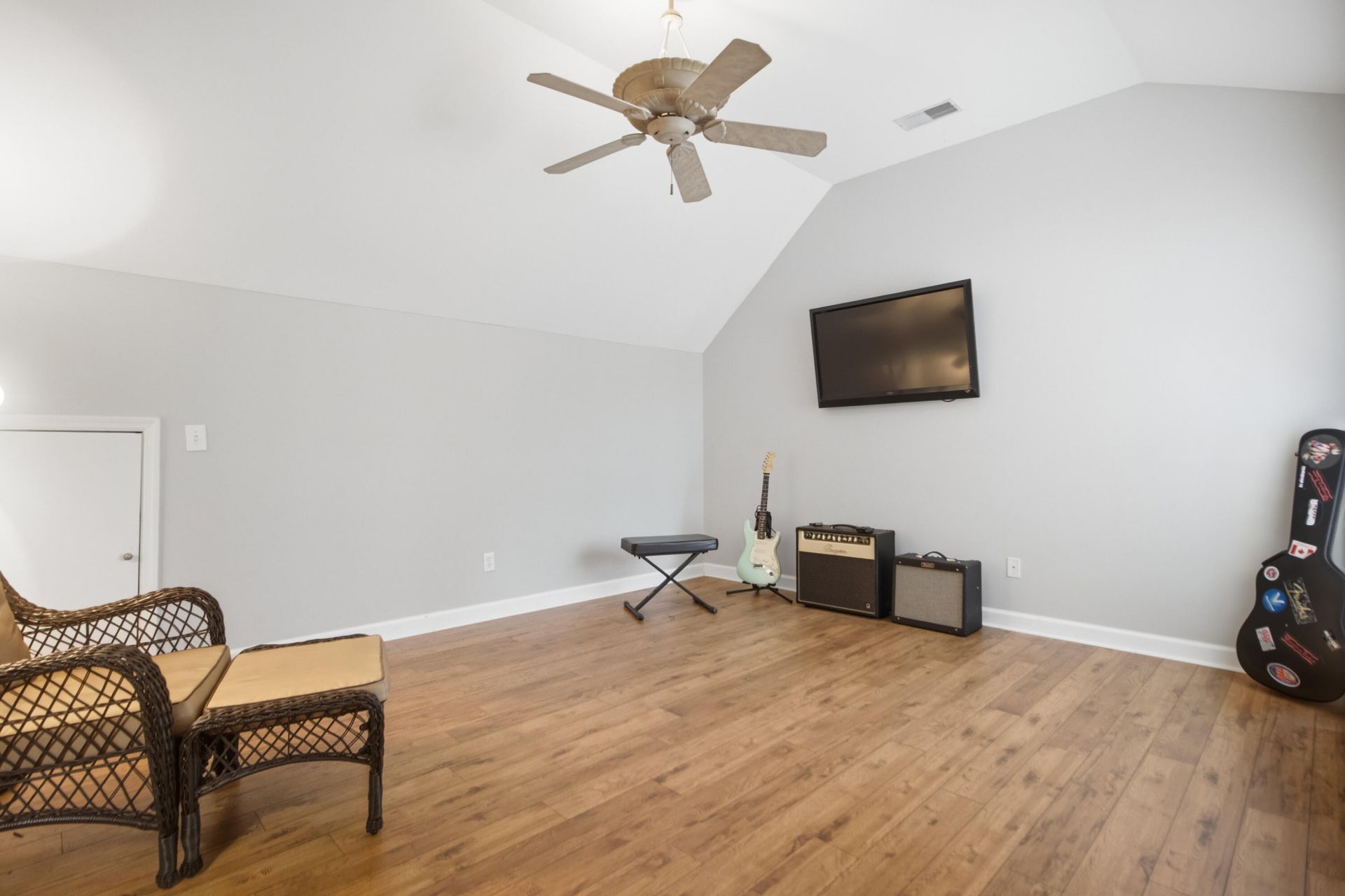 2323 Darts Cove Way Photo 39