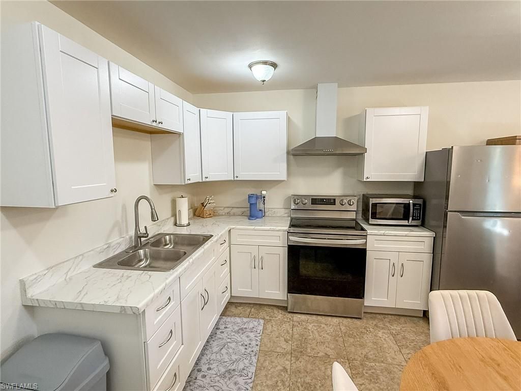 229 Fairweather Ln, Fort Myers Beach, FL 33931 Photo