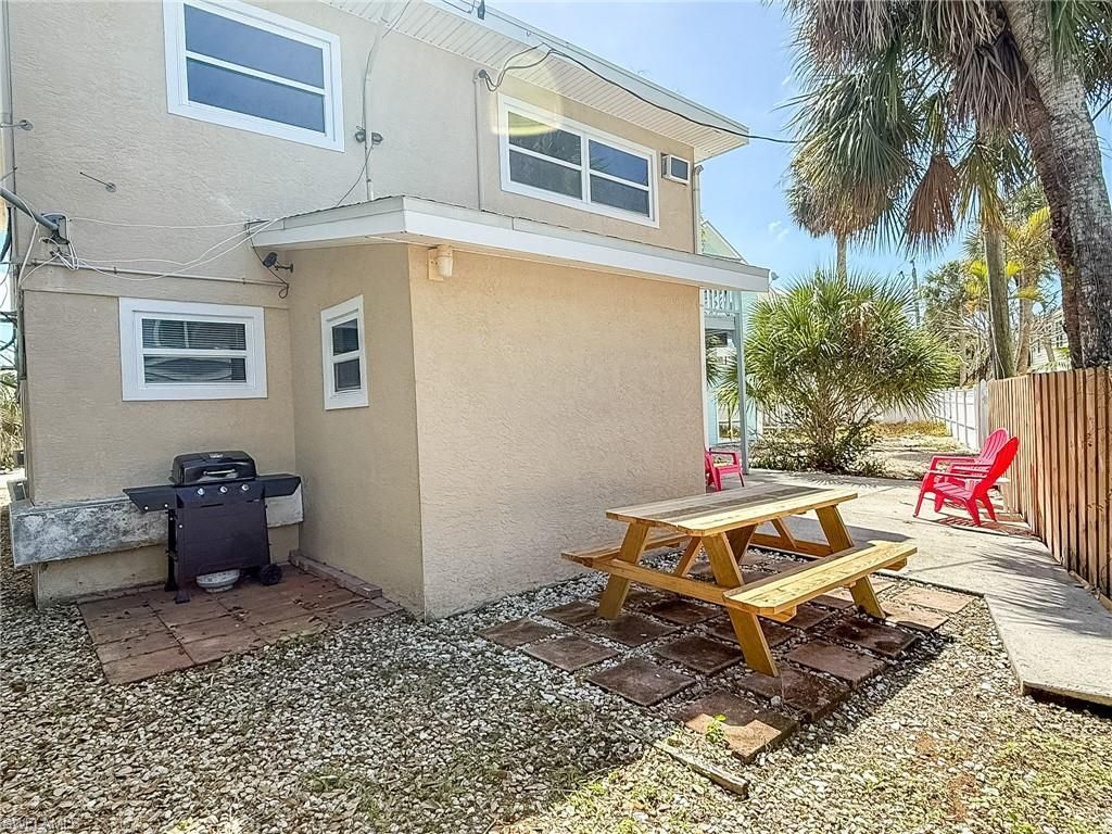 229 Fairweather Ln, Fort Myers Beach, FL 33931 Photo