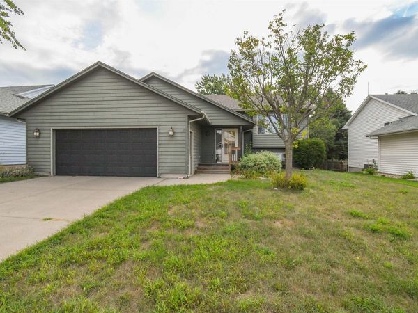 800 N Sherwood Ave, Sioux Falls, SD 57103