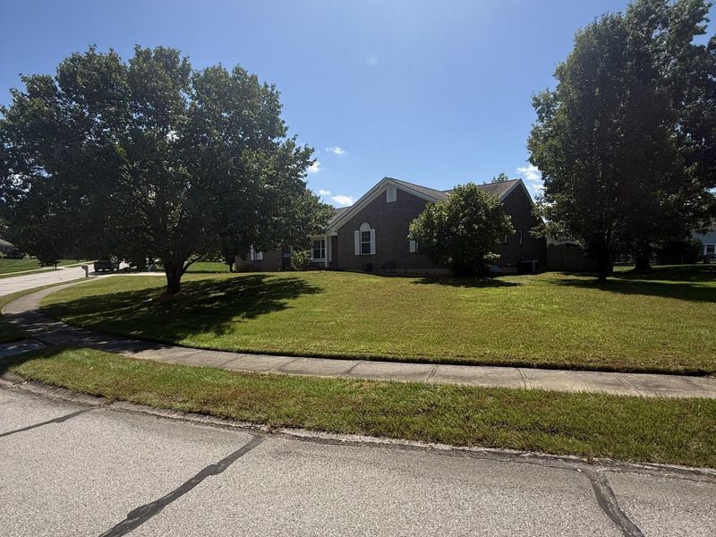 2607 Teaberry Court, Burlington, KY 41005 Photo 2