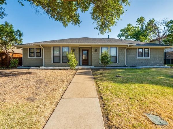 2213 Trinity Springs Drive , Carrollton, TX 75007
