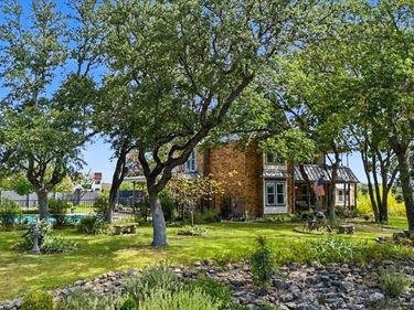 8941 Crest Wood Drive, Fort Worth, TX 76179