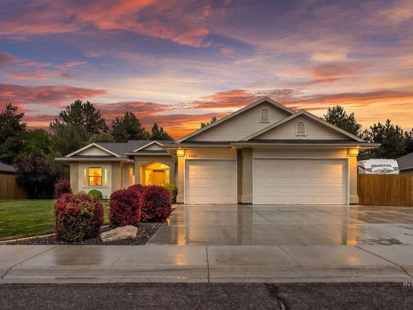 2338 E Poppy Hills, Eagle, ID 83616