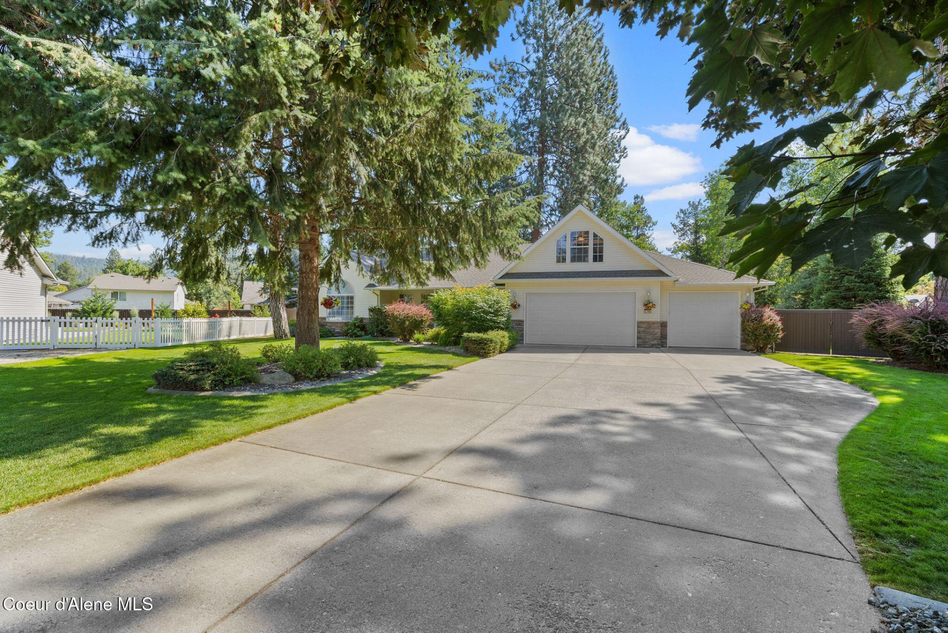 3700 N Jimmy St, Coeur d Alene, ID 83815 Main Photo