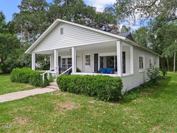 2596 Milton Street , Cottondale, FL 32431