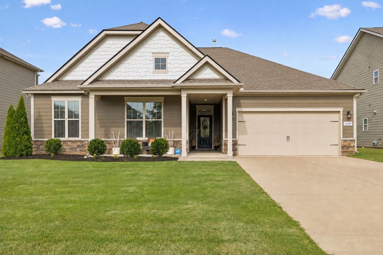 1009 Black Oak Dr, Murfreesboro, TN 37128 Main Photo