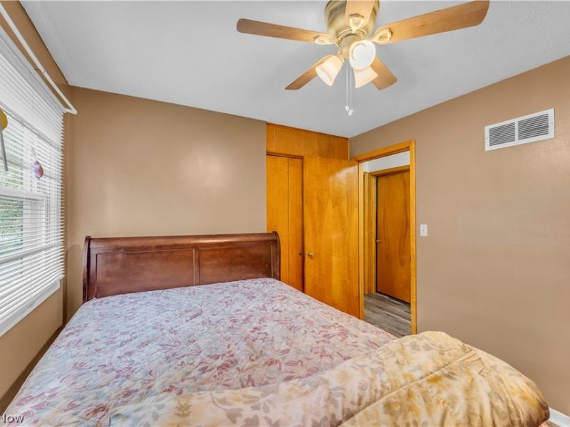 596 Eric Drive, Akron, OH 44305 Photo 21