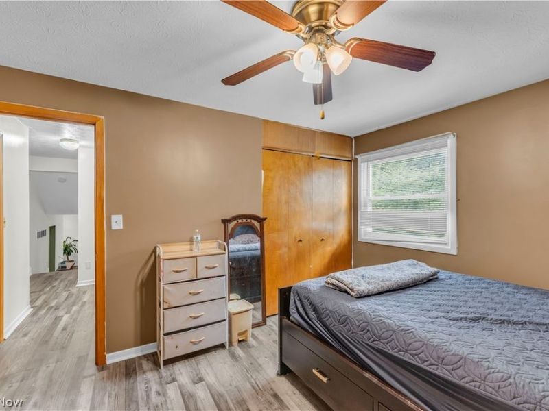 596 Eric Drive, Akron, OH 44305 Photo 23